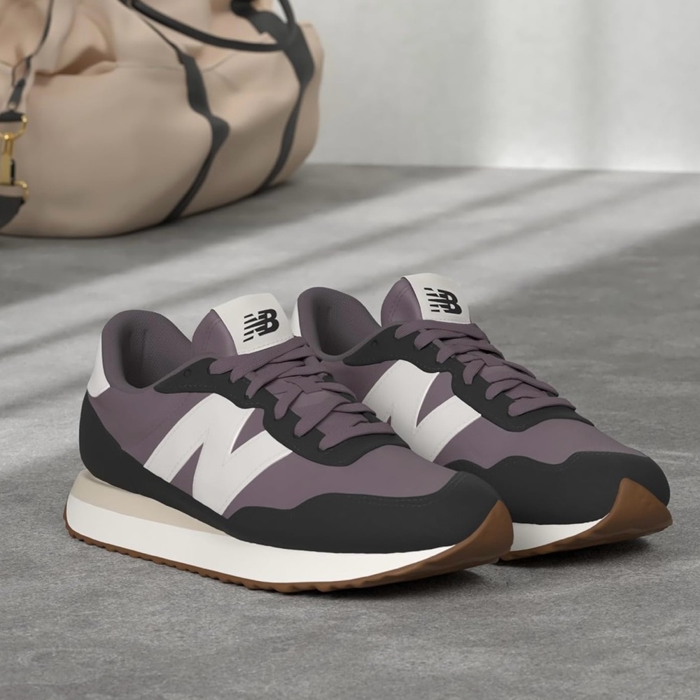 New Balance Women's 237